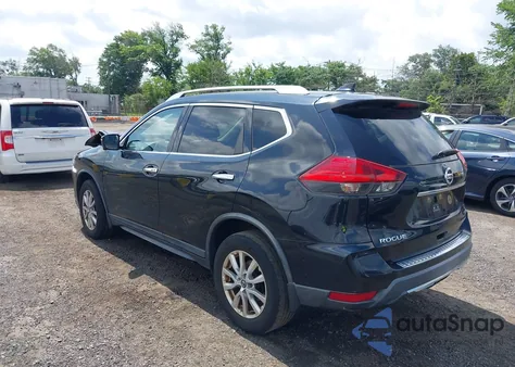 2017 Nissan Rogue Sv z USA, uszkodzony, nr VIN KNMAT2MV4HP533789